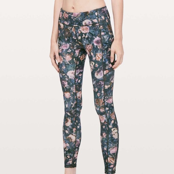 lululemon athletica Pants - EUC Lululemon Speed Up Tight *28"
Frosted Rose Multi